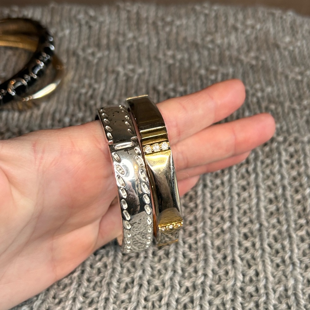Bundle Of 4 Hinged Bangles - Picture 4 of 8